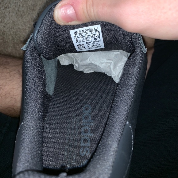 Yeezy Powerphase black size 8 - Picture 2 of 8